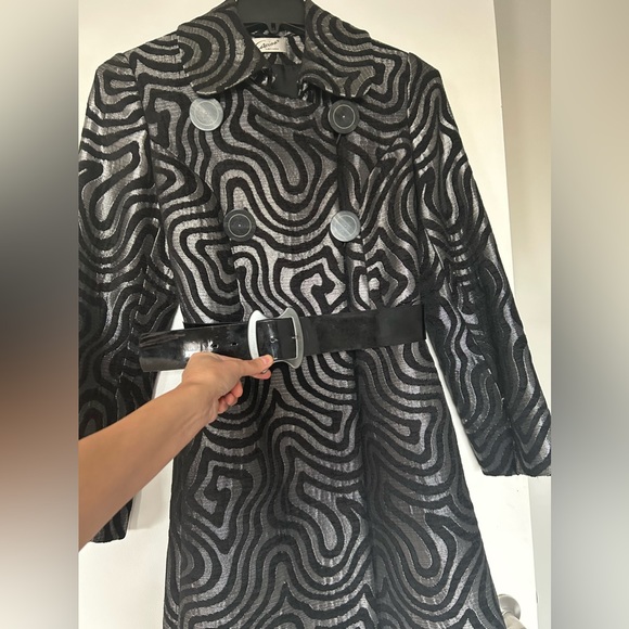 Coat - Picture 2 of 13